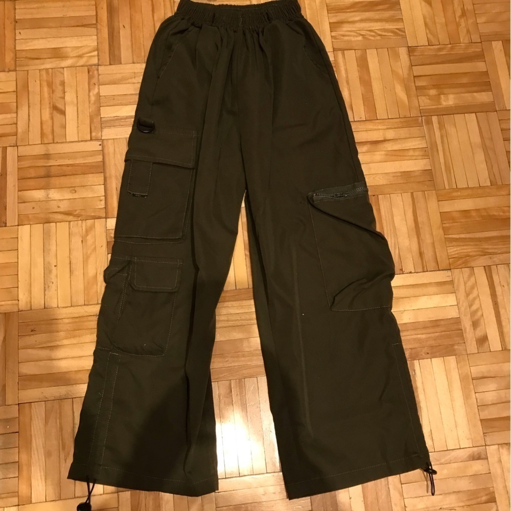 Zara  pants​​​​​​​